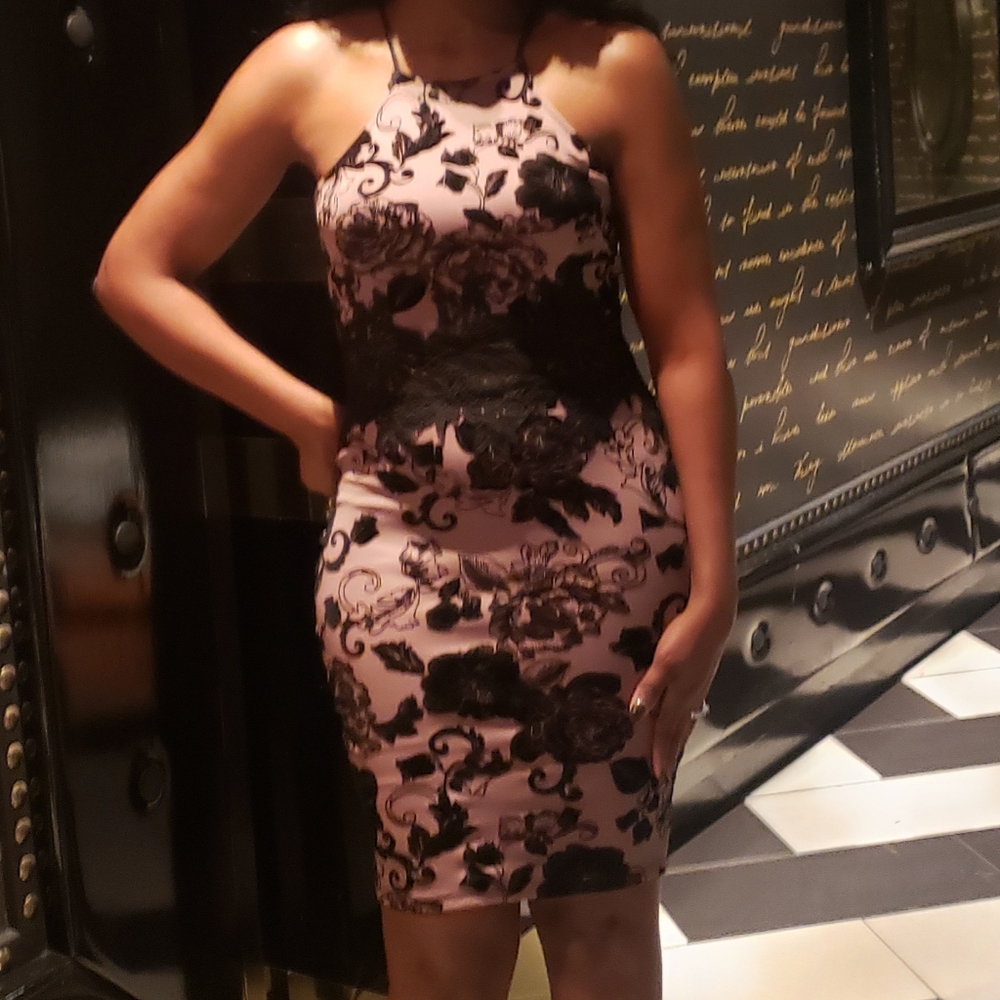 AGACI Size M Black/Mauve Velvet Midi Bodycon Dress
